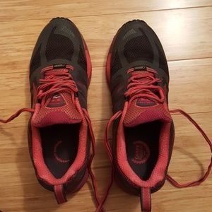 Brooks Cascadia 11 GTX size 9